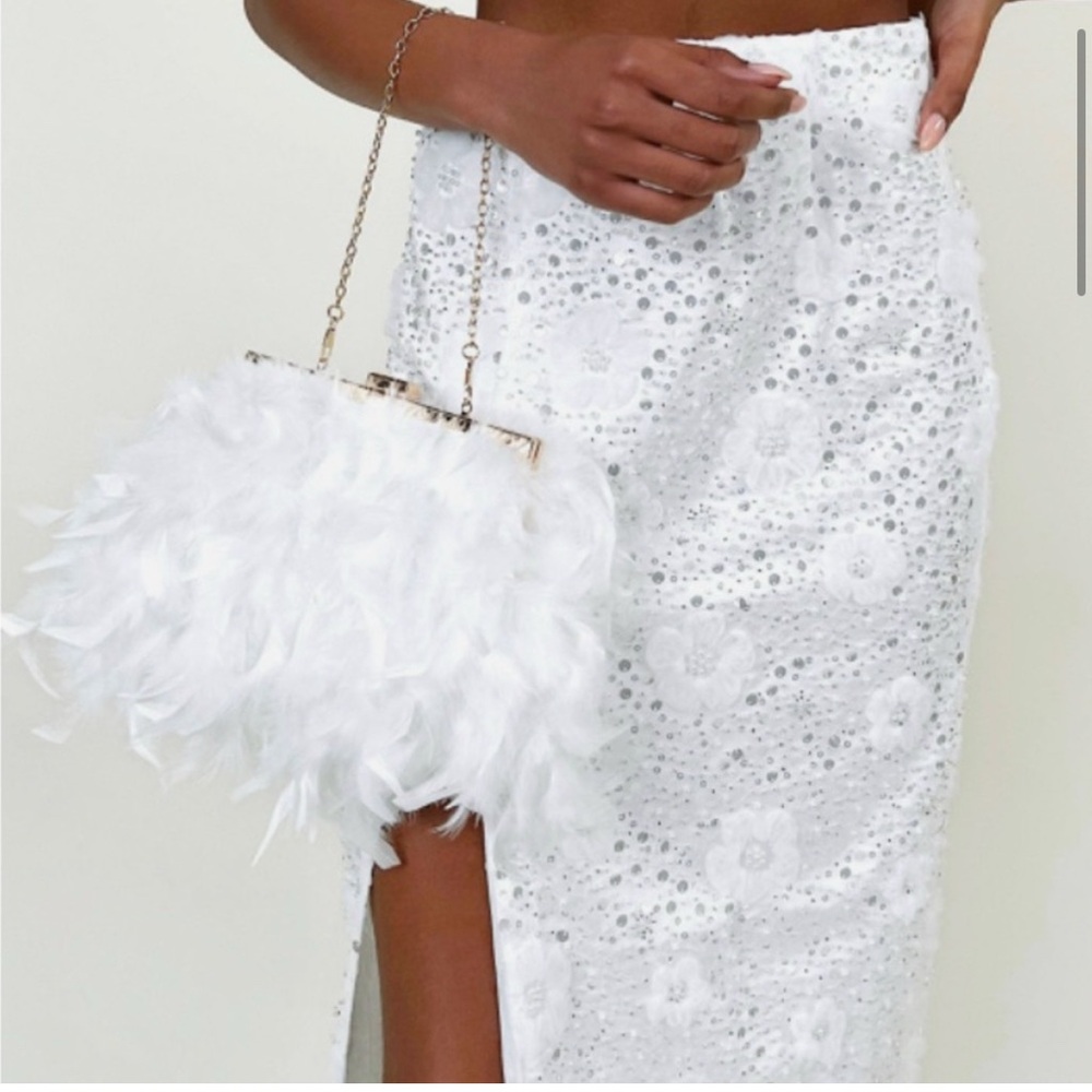 NWOT Show Me Your Mumu white feather purse